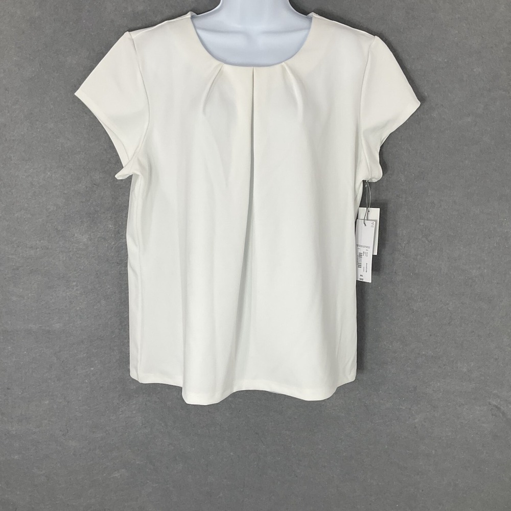 Liz Claiborne Top Women 2XL White Pleated Short Sleeve Round Neckline Office